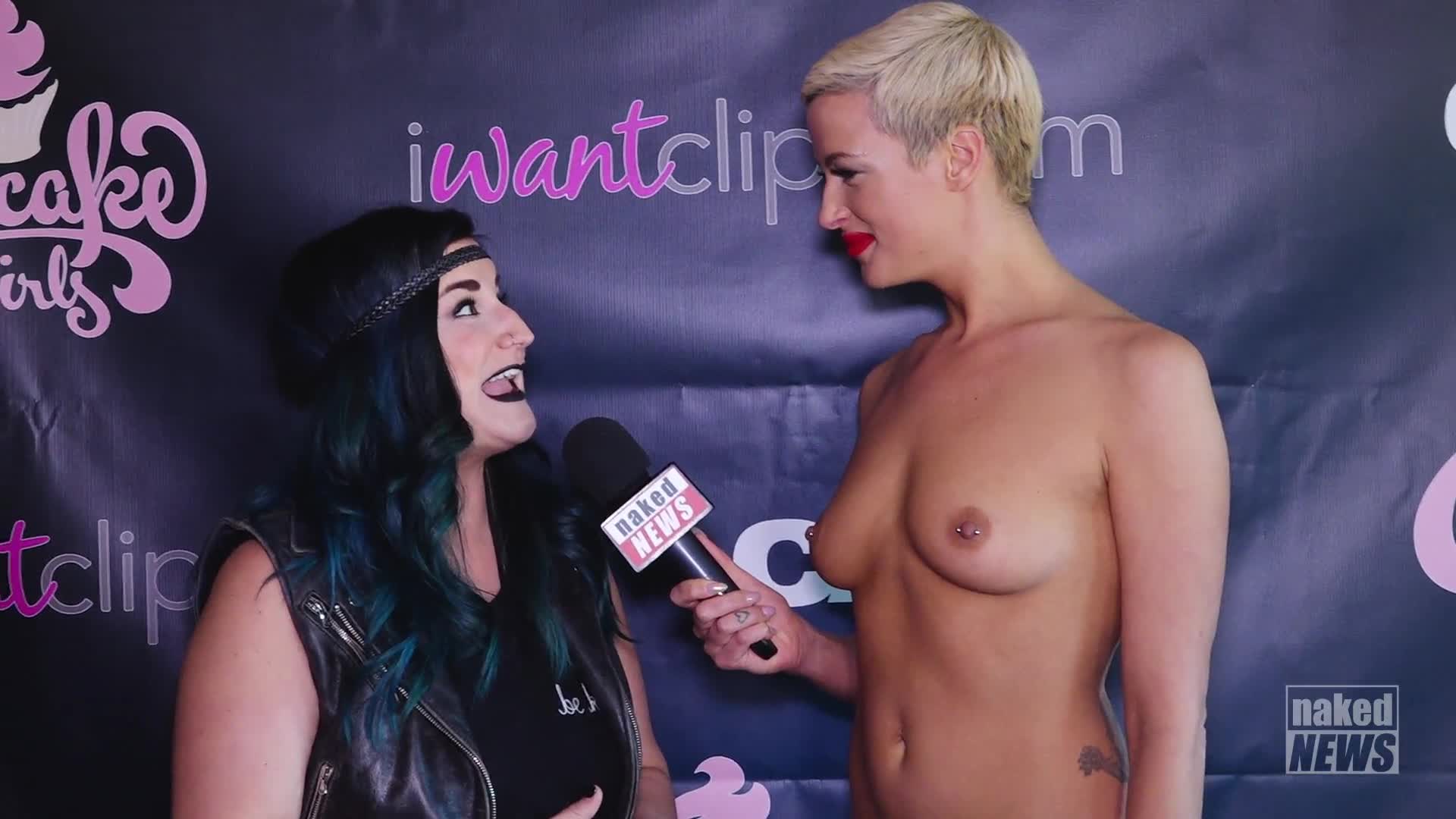 Laura Desiree In Naked Goes Pop