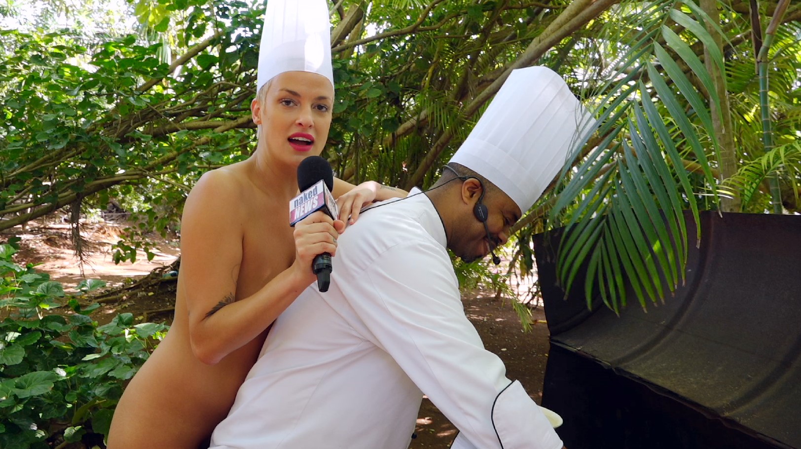 Eila adams guest anchor cooking in the raw jenny scordamaglia stuffed  squash w61124 | Segment Archive | Naked News